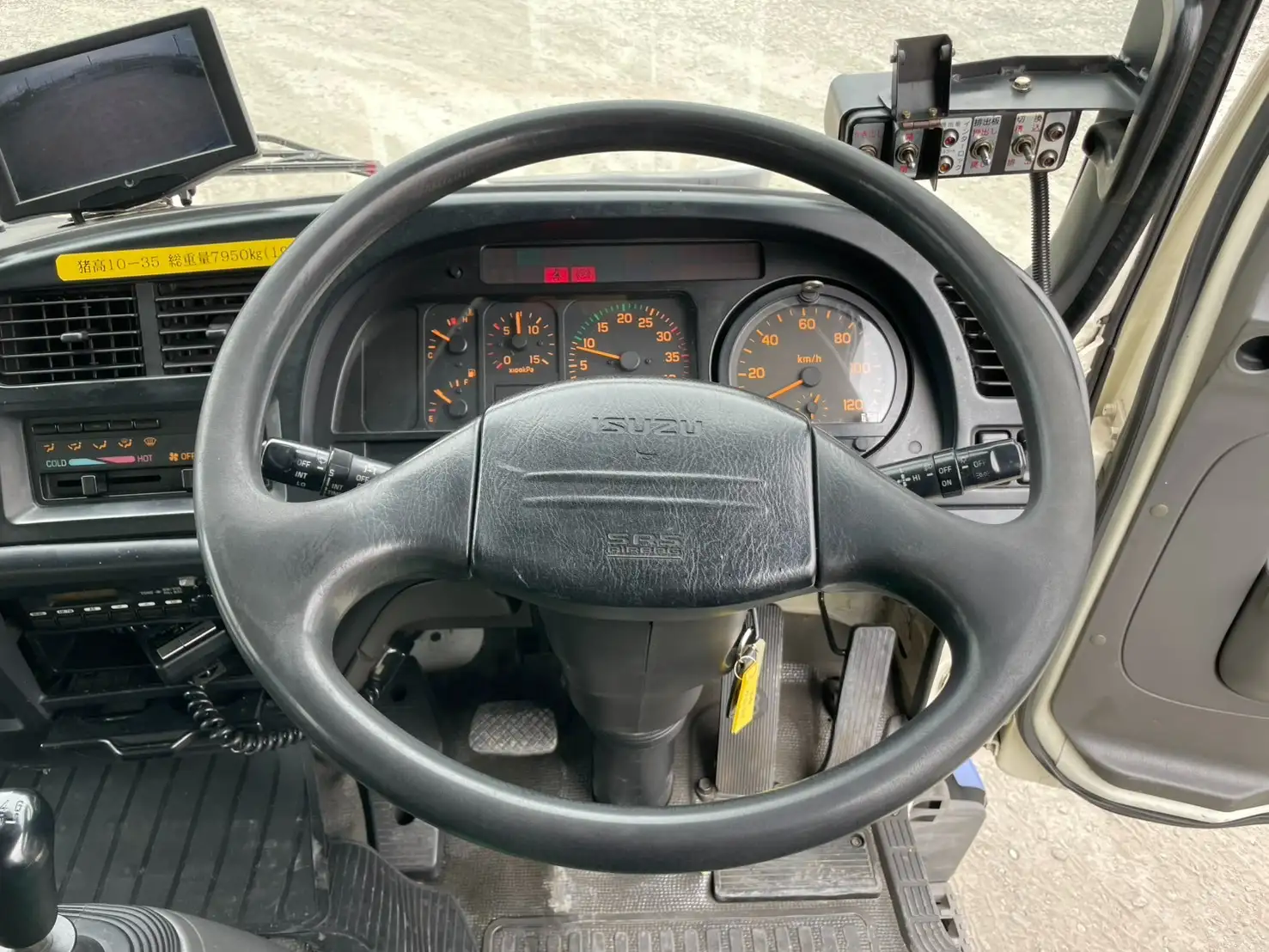 いすゞ フォワード 中型/増トン パッカー車 プレス式 ベッドの中古トラック画像13