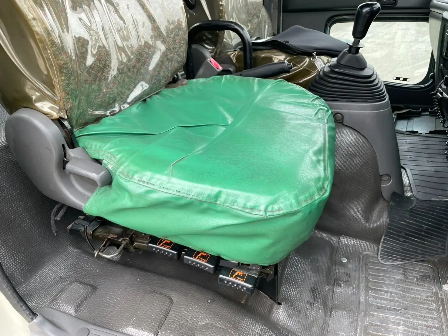 いすゞ フォワード 中型/増トン パッカー車 プレス式 ベッドの中古トラック画像12