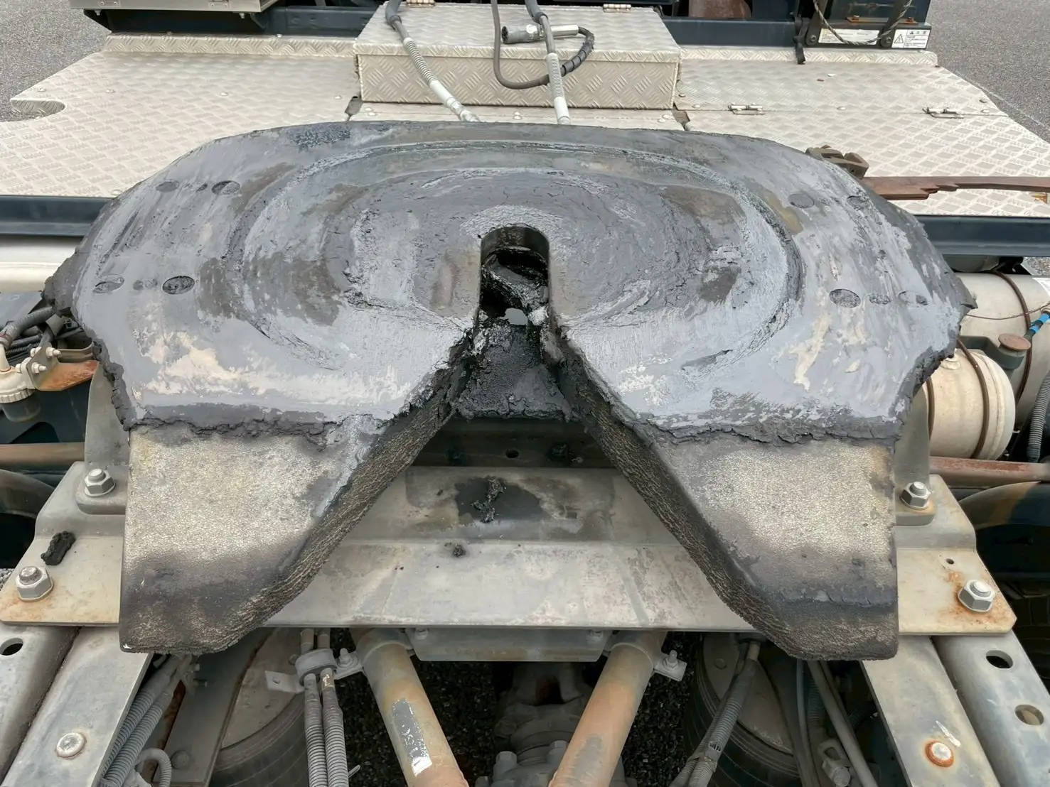 いすゞ ギガ 大型 トラクター ハイルーフ 1デフの中古トラック画像7