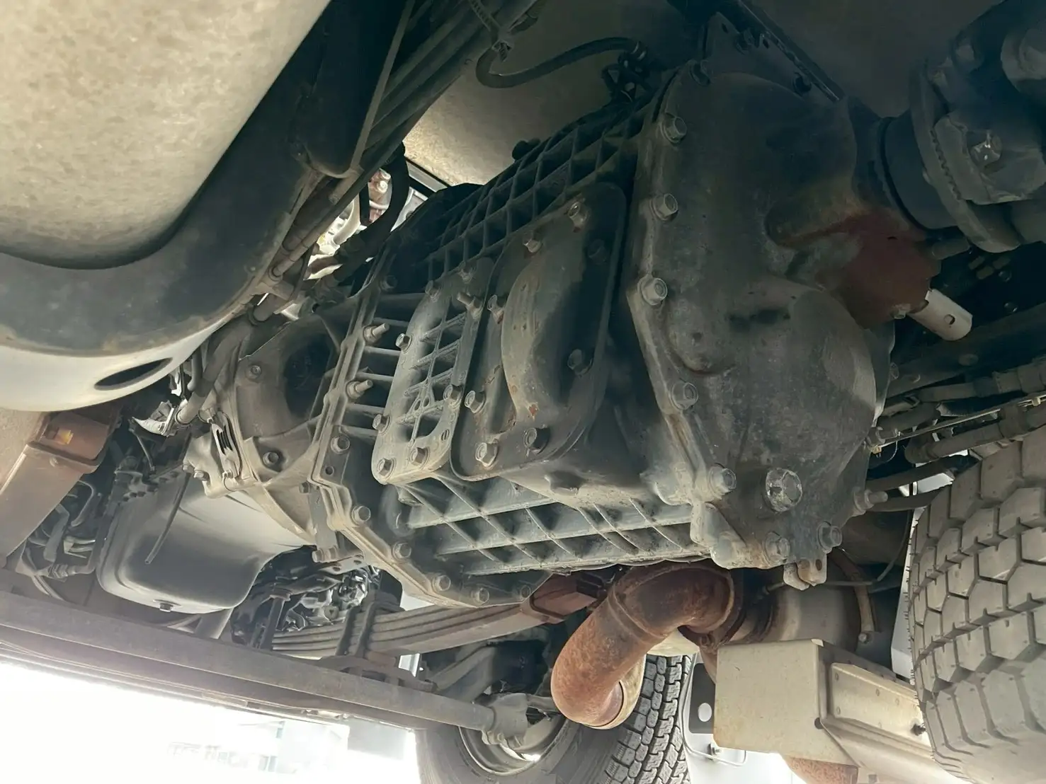 いすゞ ギガ 大型 トラクター ハイルーフ 1デフの中古トラック画像像17