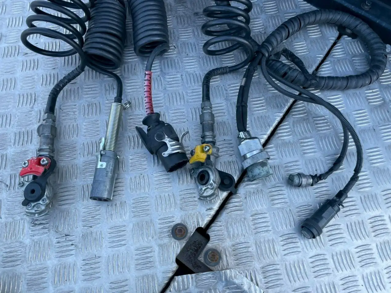 日産UD クオン 大型 トラクター ハイルーフ 1デフの中古トラック画像8