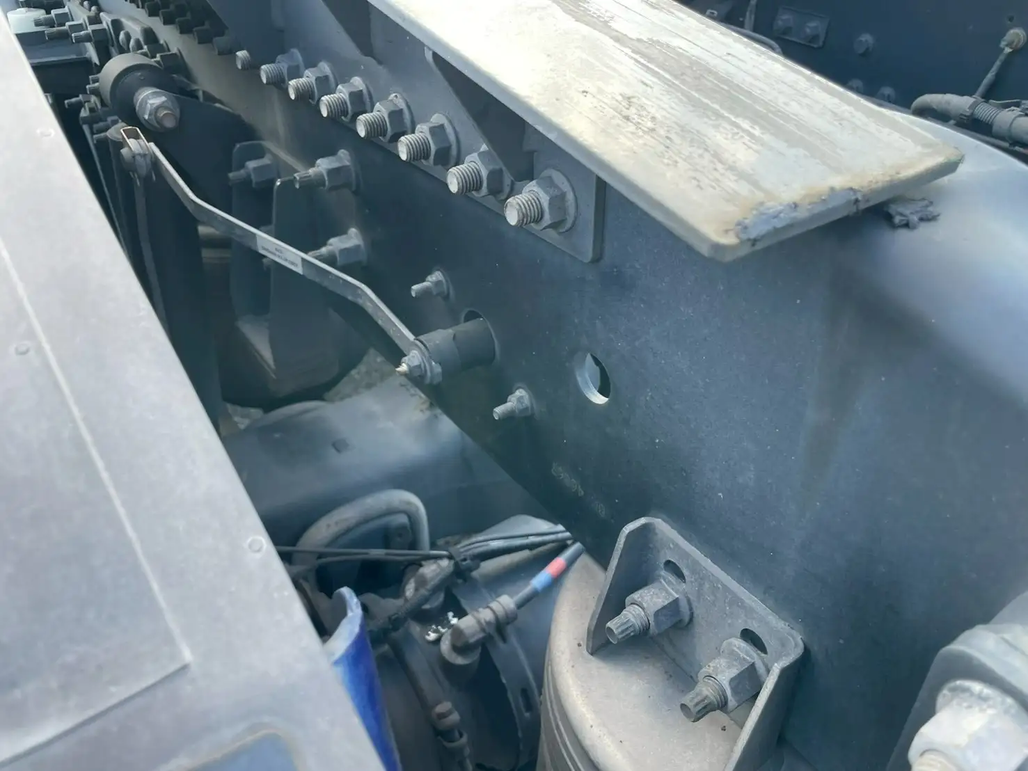 日産UD クオン 大型 トラクター ハイルーフ 1デフの中古トラック画像10