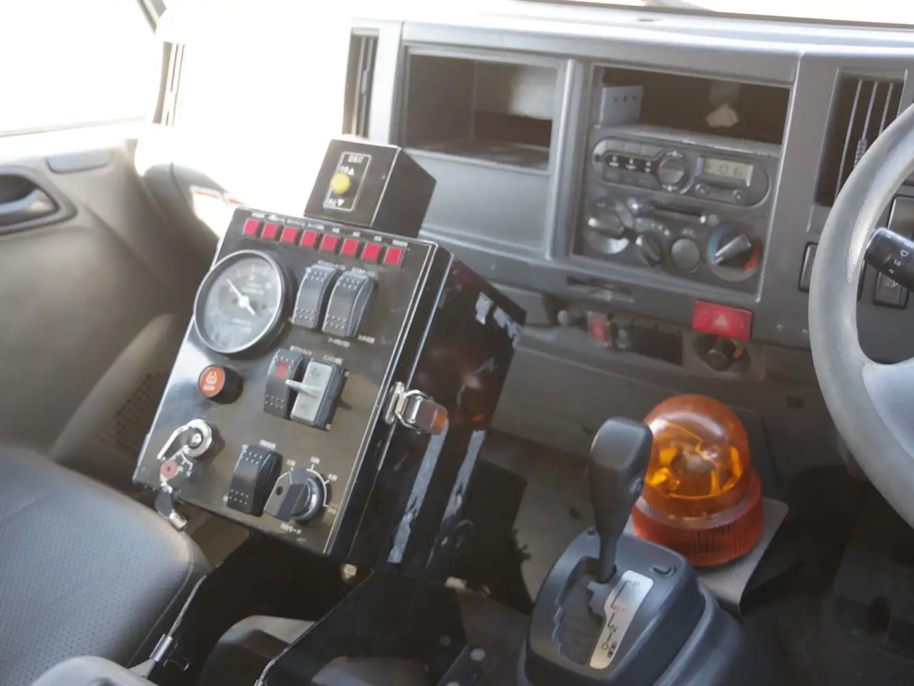 いすゞ エルフ 小型 タンク車 その他 TPG-NMR85Nの中古トラック画像14