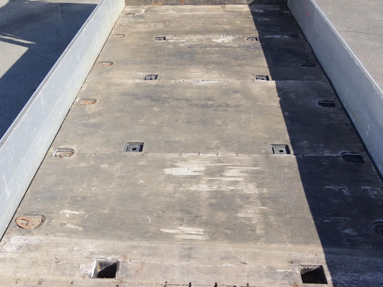 日産UD コンドル 中型/増トン 平ボディ アルミブロック エアサスの中古トラック画像8