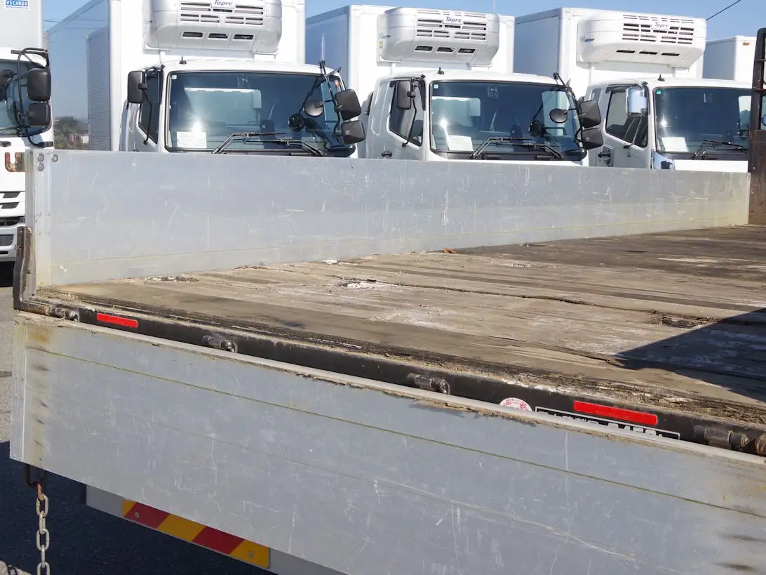 日産UD コンドル 中型/増トン 平ボディ アルミブロック エアサスの中古トラック画像9