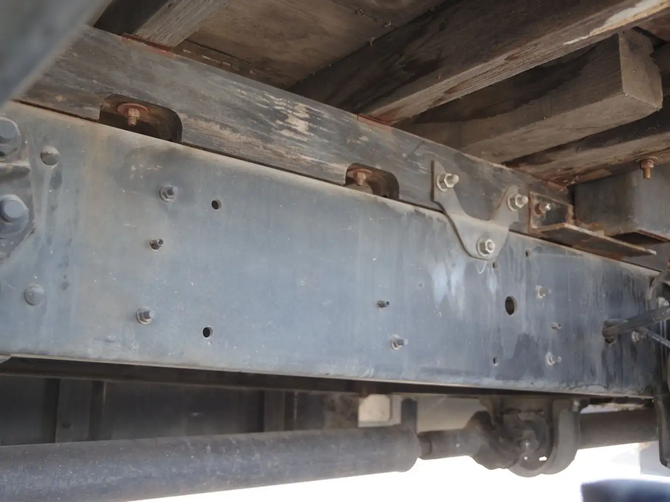 日産UD コンドル 中型/増トン 平ボディ アルミブロック エアサスの中古トラック画像18