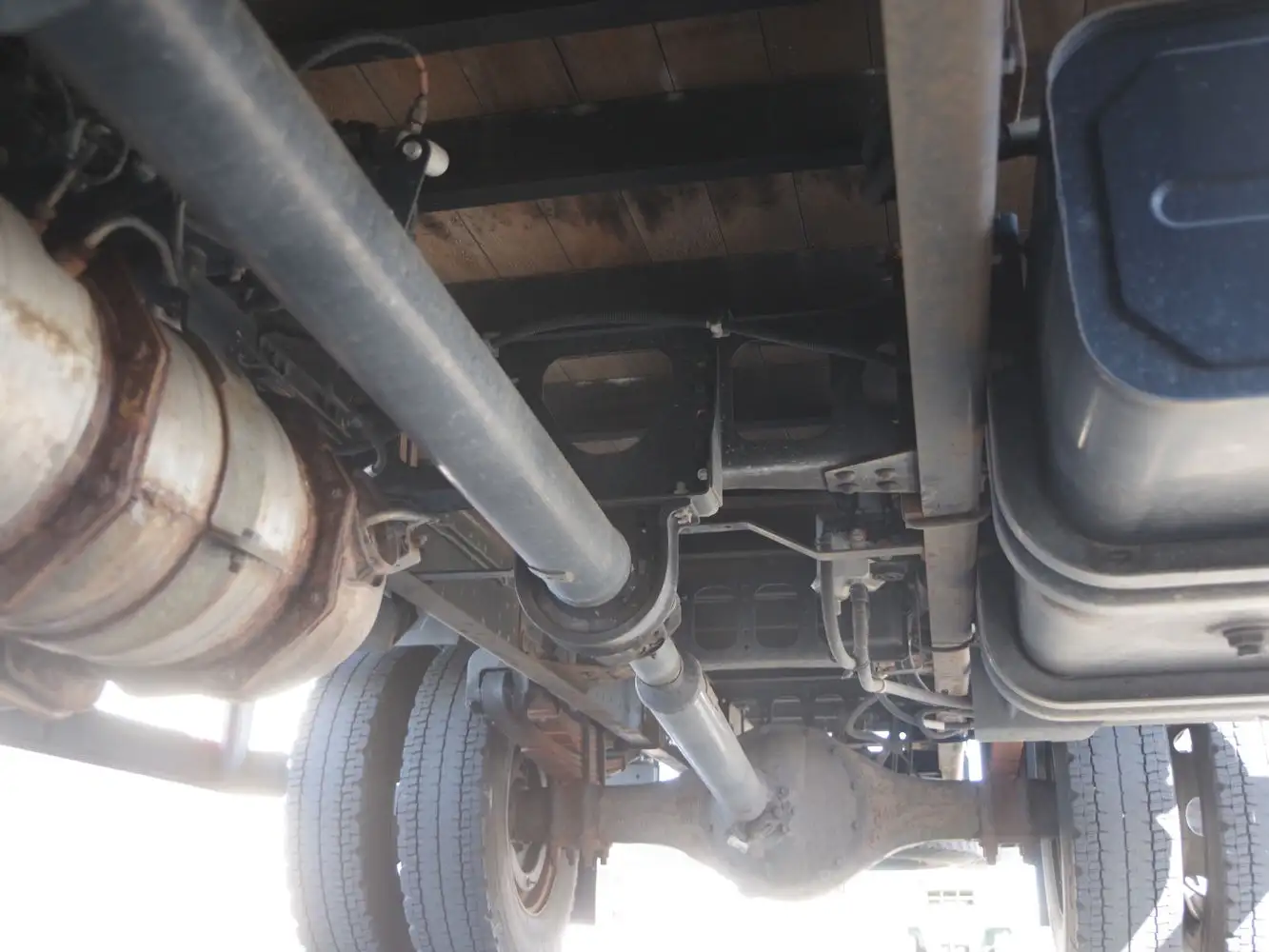 三菱 ファイター 中型/増トン 平ボディ アルミブロック ベッドの中古トラック画像14