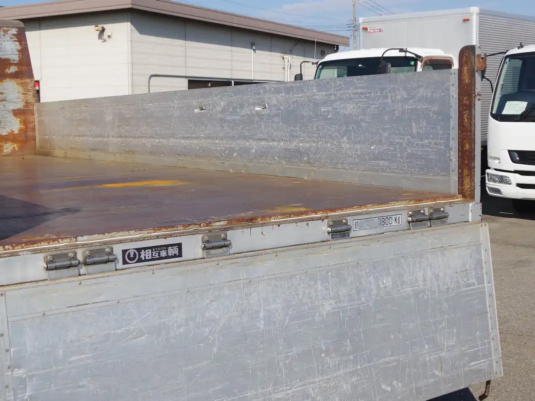 三菱 ファイター 中型/増トン 平ボディ 床鉄板 アルミブロックの中古トラック画像13