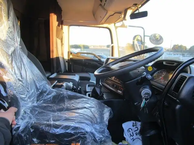 日野 プロフィア 大型 ダンプ 土砂禁 ステンレス張りの中古トラック画像10