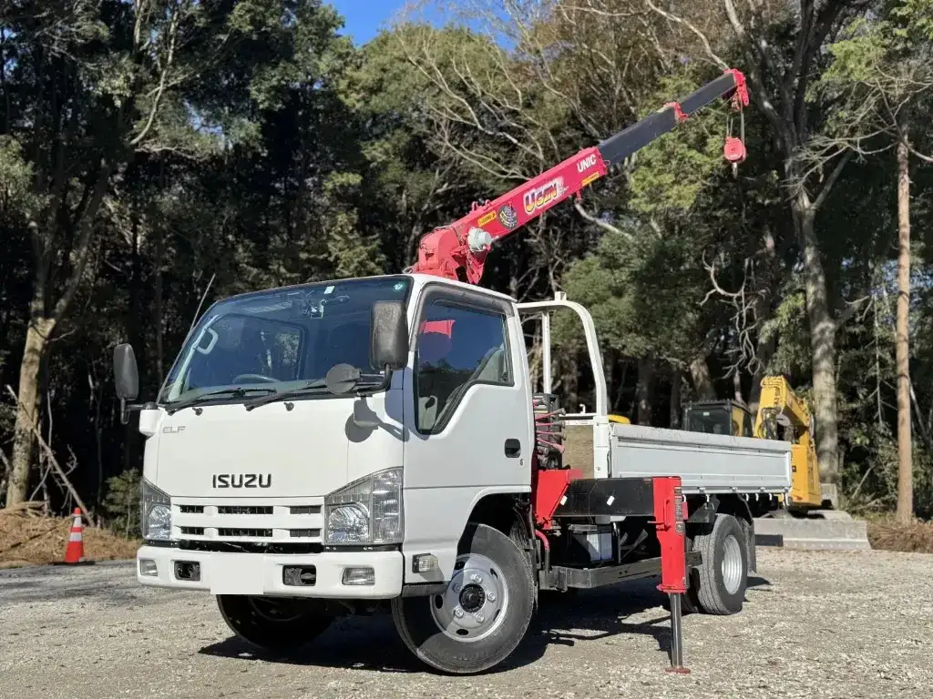 いすゞ エルフ 小型 クレーン付 3段 ラジコン の中古トラック【車両No.201700】