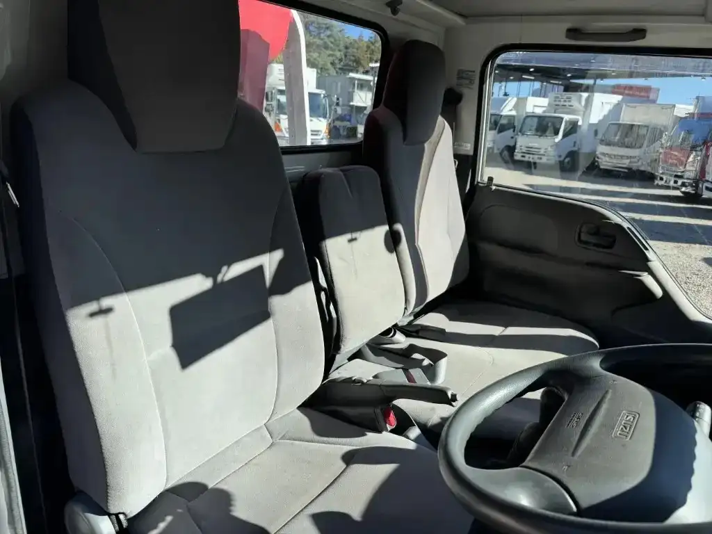 いすゞ エルフ 小型 クレーン付 3段 ラジコンの中古トラック画像12