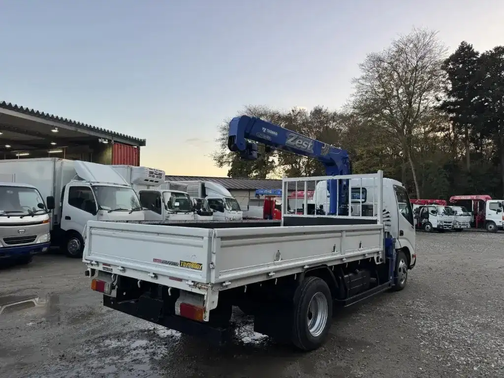 日野 デュトロ 小型 クレーン付 3段 ラジコンの中古トラック画像3