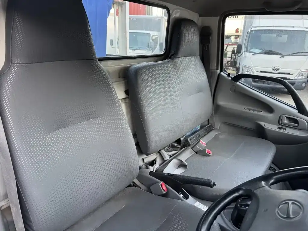 日野 デュトロ 小型 クレーン付 3段 ラジコンの中古トラック画像11