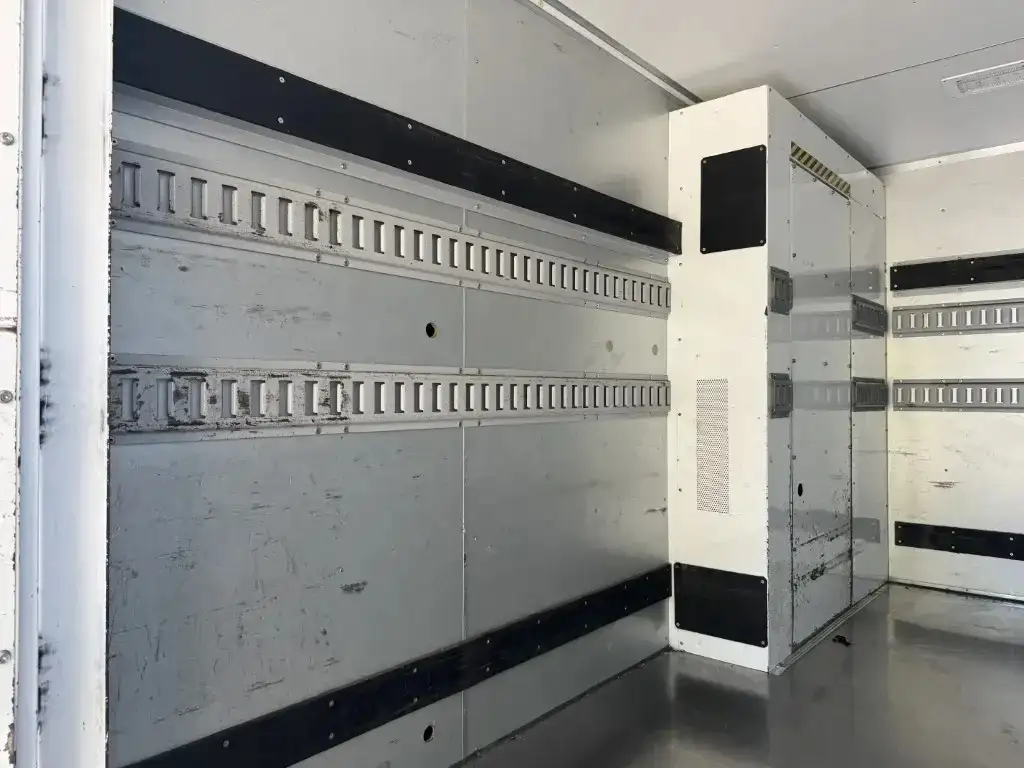 日野 デュトロ 小型 アルミバン サイドドア TPG-XZC605Mの中古トラック画像9