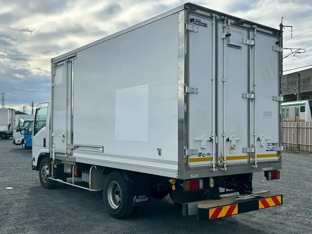 いすゞ エルフ 小型 冷凍冷蔵 保冷 サイドドアの中古トラック画像4