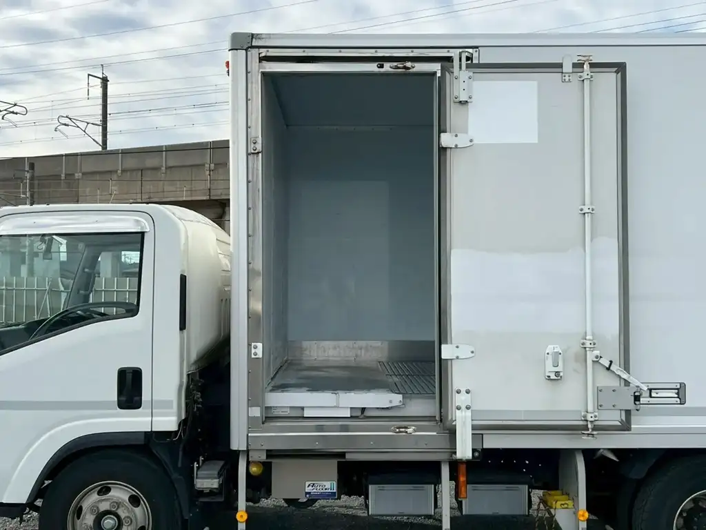 いすゞ エルフ 小型 冷凍冷蔵 保冷 サイドドアの中古トラック画像5
