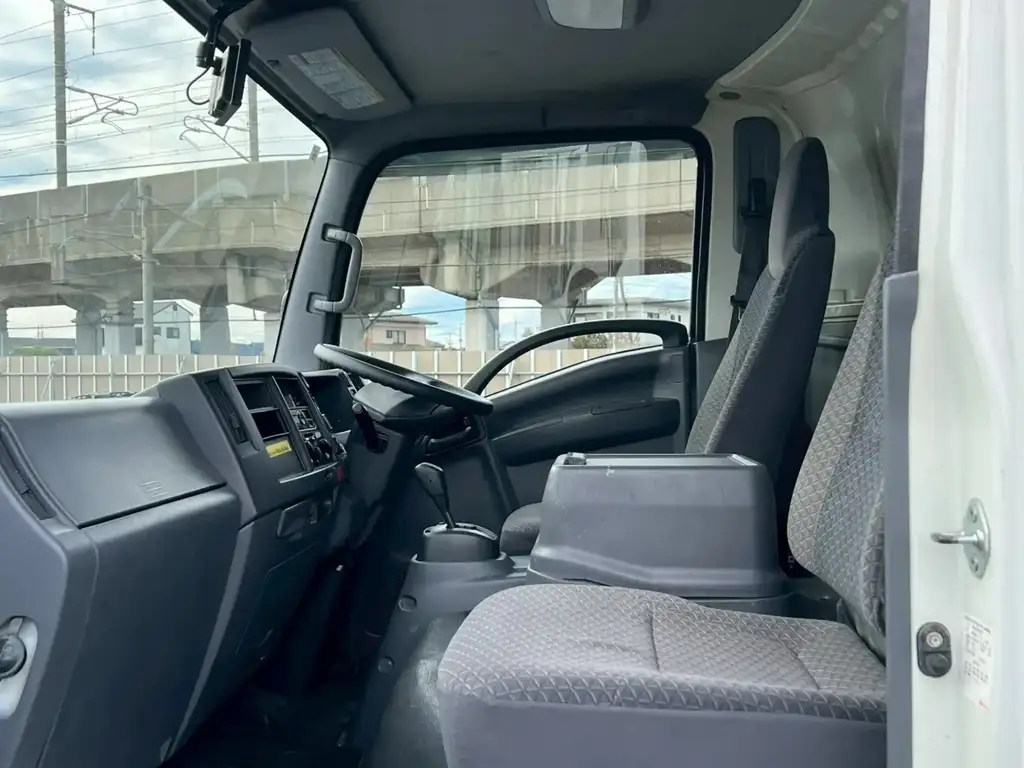 いすゞ エルフ 小型 冷凍冷蔵 保冷 サイドドアの中古トラック画像12