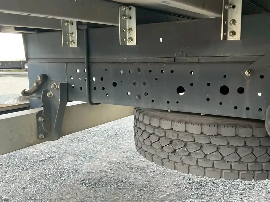 いすゞ エルフ 小型 冷凍冷蔵 保冷 サイドドアの中古トラック画像18