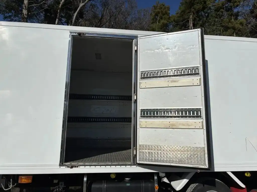 日野 レンジャー 中型/増トン 冷凍冷蔵 低温 パワーゲートの中古トラック画像6