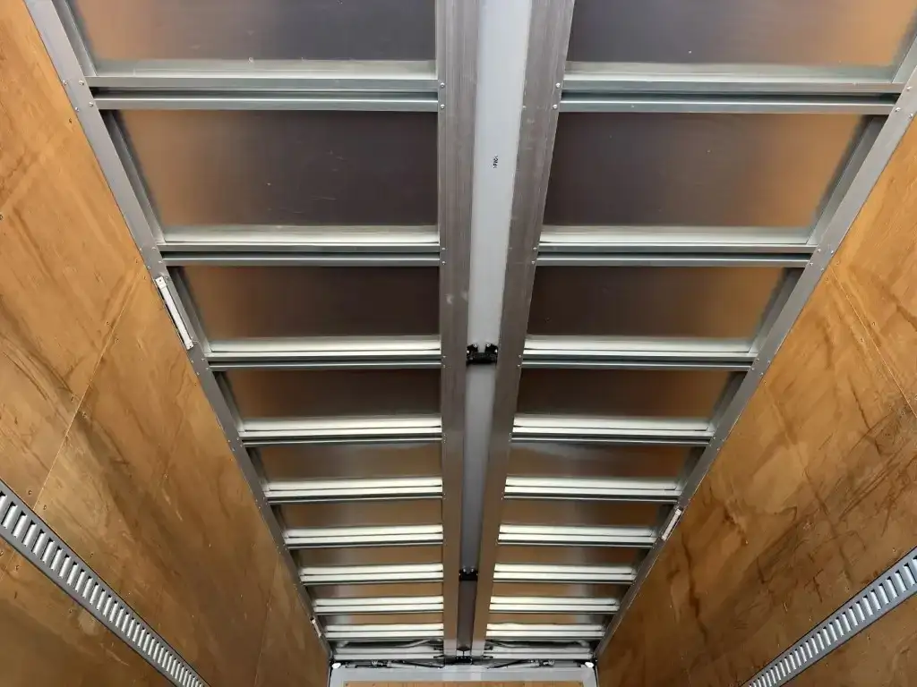 日野 レンジャー 中型/増トン ウイング エアサス ベッドの中古トラック画像10