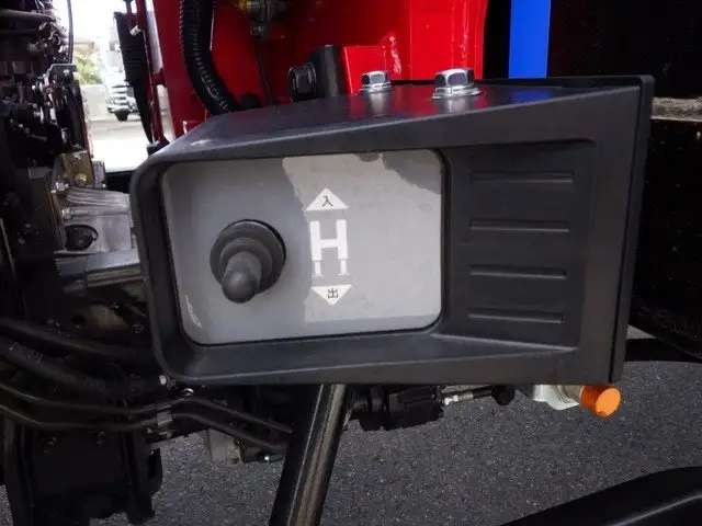 三菱 ファイター 中型/増トン 車両重機運搬 4段クレーン ラジコンの中古トラック画像9