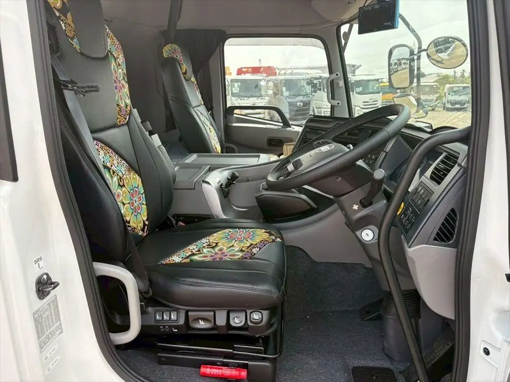 日産UD クオン 大型 トラクター ハイルーフ 2デフの中古トラック画像12