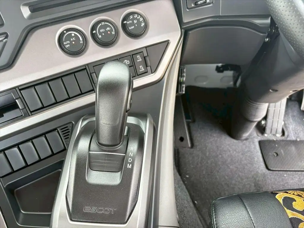 日産UD クオン 大型 トラクター ハイルーフ 2デフの中古トラック画像13