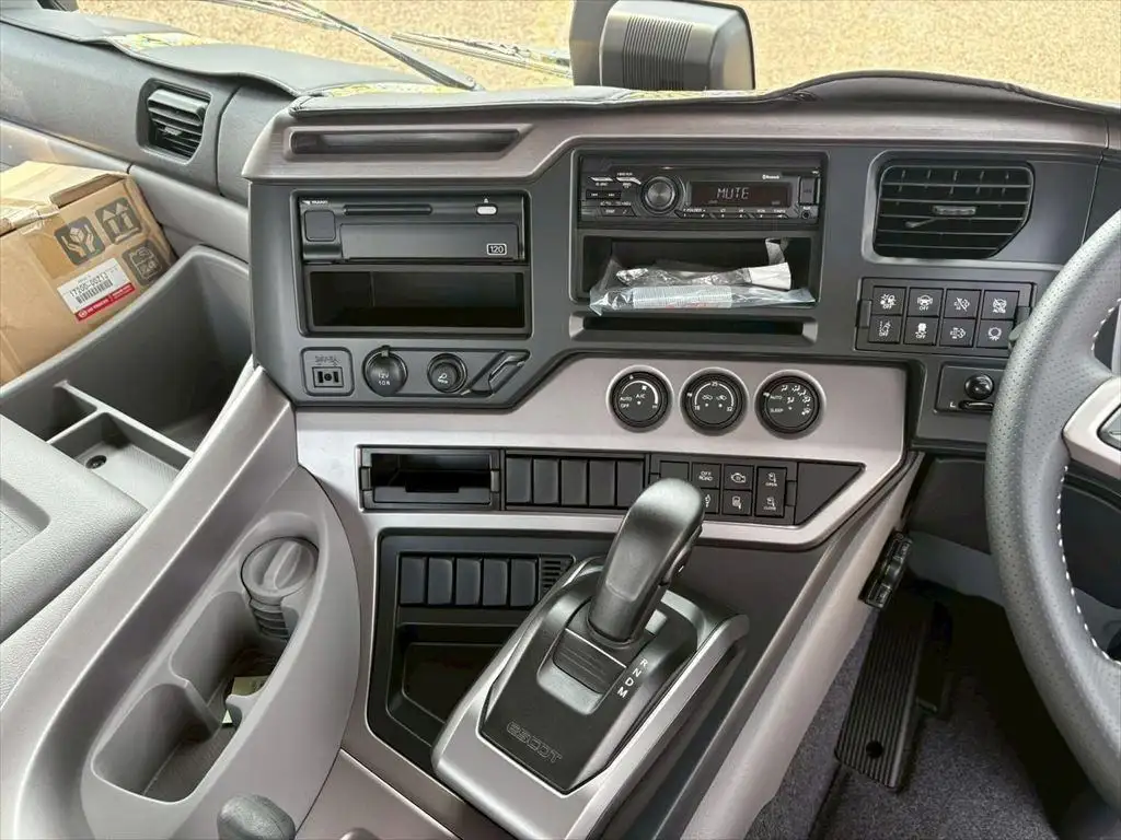 日産UD クオン 大型 トラクター ハイルーフ 2デフの中古トラック画像14