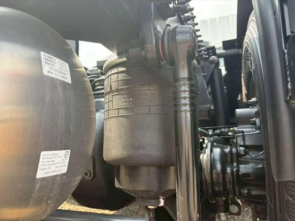 日産UD クオン 大型 トラクター ハイルーフ 2デフの中古トラック画像像17