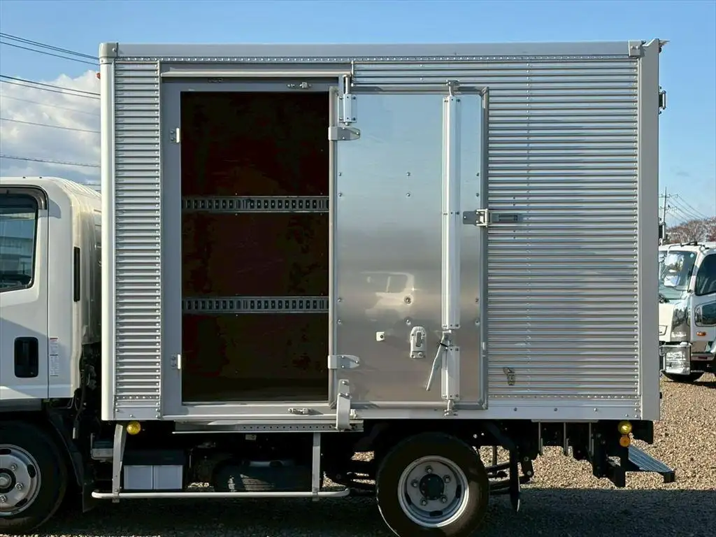 いすゞ エルフ 小型 アルミバン サイドドア 2RG-NLR88ANの中古トラック画像6