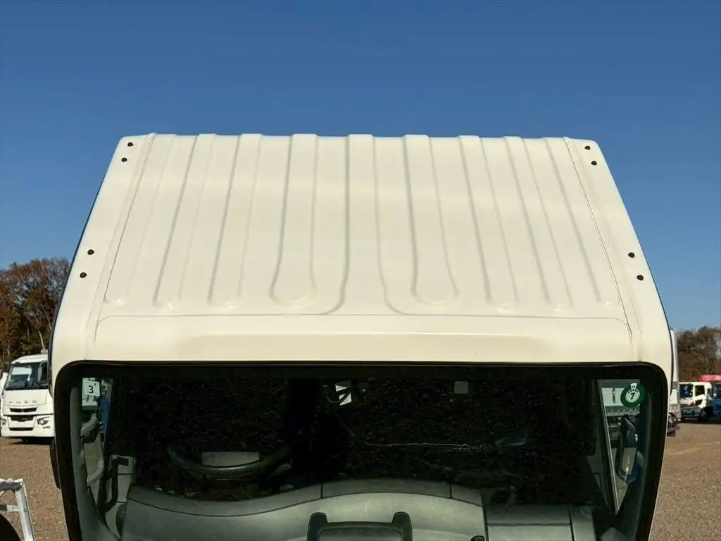 いすゞ エルフ 小型 アルミバン サイドドア 2RG-NLR88ANの中古トラック画像12