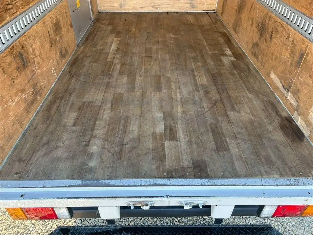 いすゞ エルフ 小型 アルミバン サイドドア 2RG-NLR88ANの中古トラック画像8