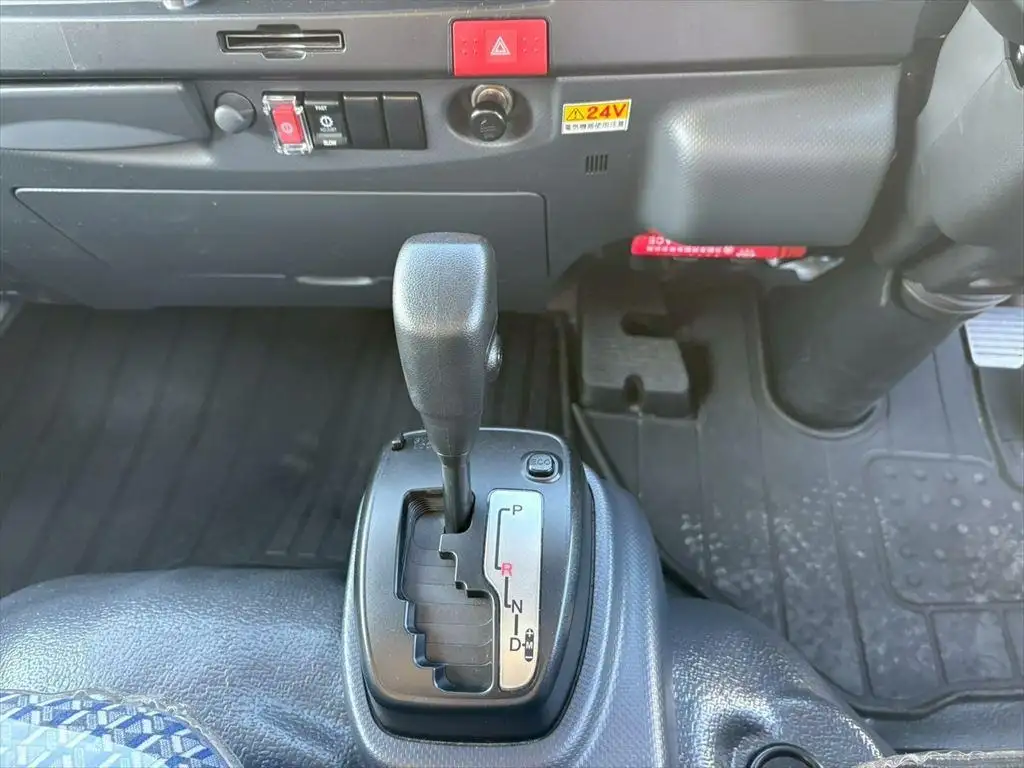 いすゞ エルフ 小型 アルミバン サイドドア 2RG-NLR88ANの中古トラック画像14