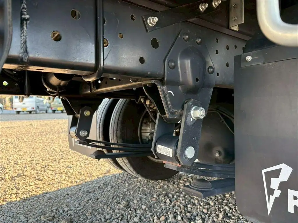 いすゞ エルフ 小型 アルミバン サイドドア 2RG-NLR88ANの中古トラック画像像17