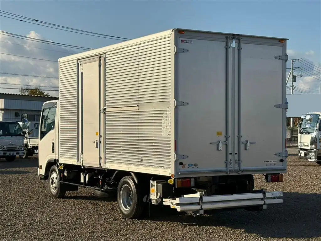 いすゞ エルフ 小型 アルミバン パワーゲート サイドドアの中古トラック画像4