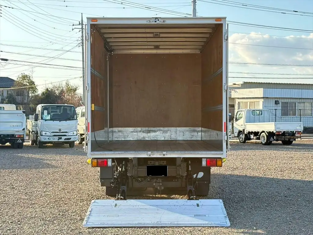 いすゞ エルフ 小型 アルミバン パワーゲート サイドドアの中古トラック画像6