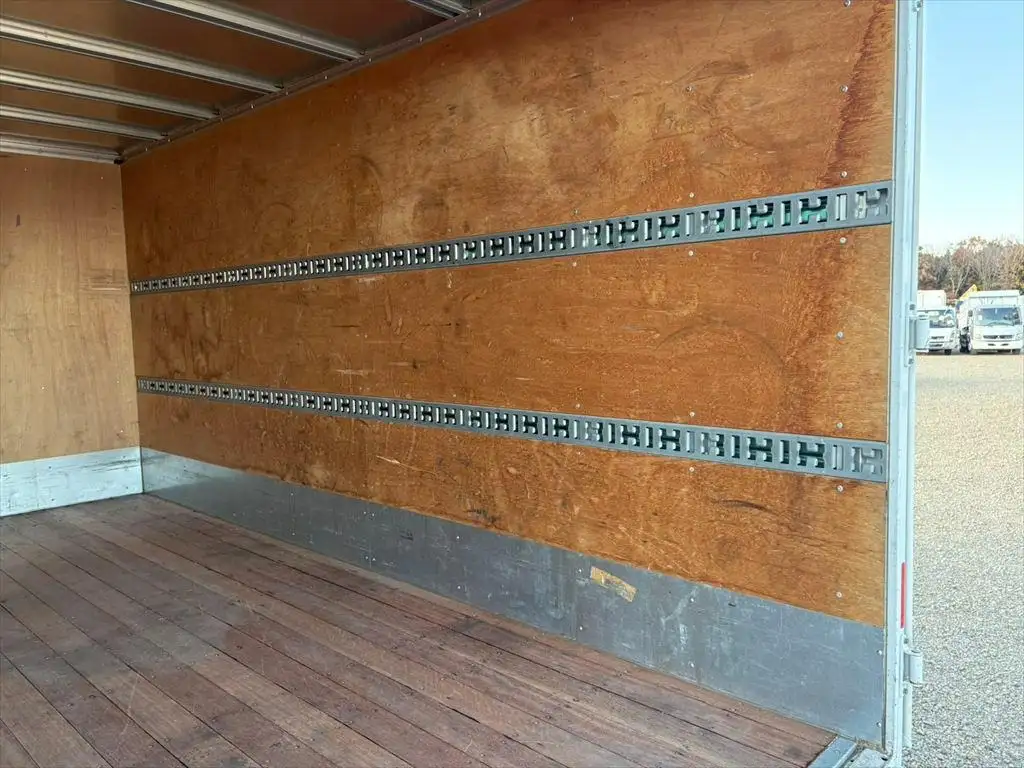 いすゞ エルフ 小型 アルミバン パワーゲート サイドドアの中古トラック画像10