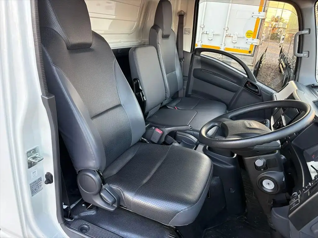 いすゞ エルフ 小型 アルミバン パワーゲート サイドドアの中古トラック画像13