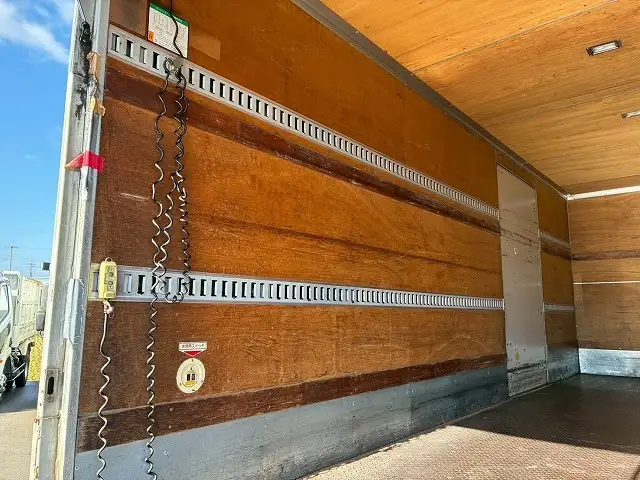 いすゞ フォワード 中型/増トン アルミバン パワーゲート サイドドアの中古トラック画像9