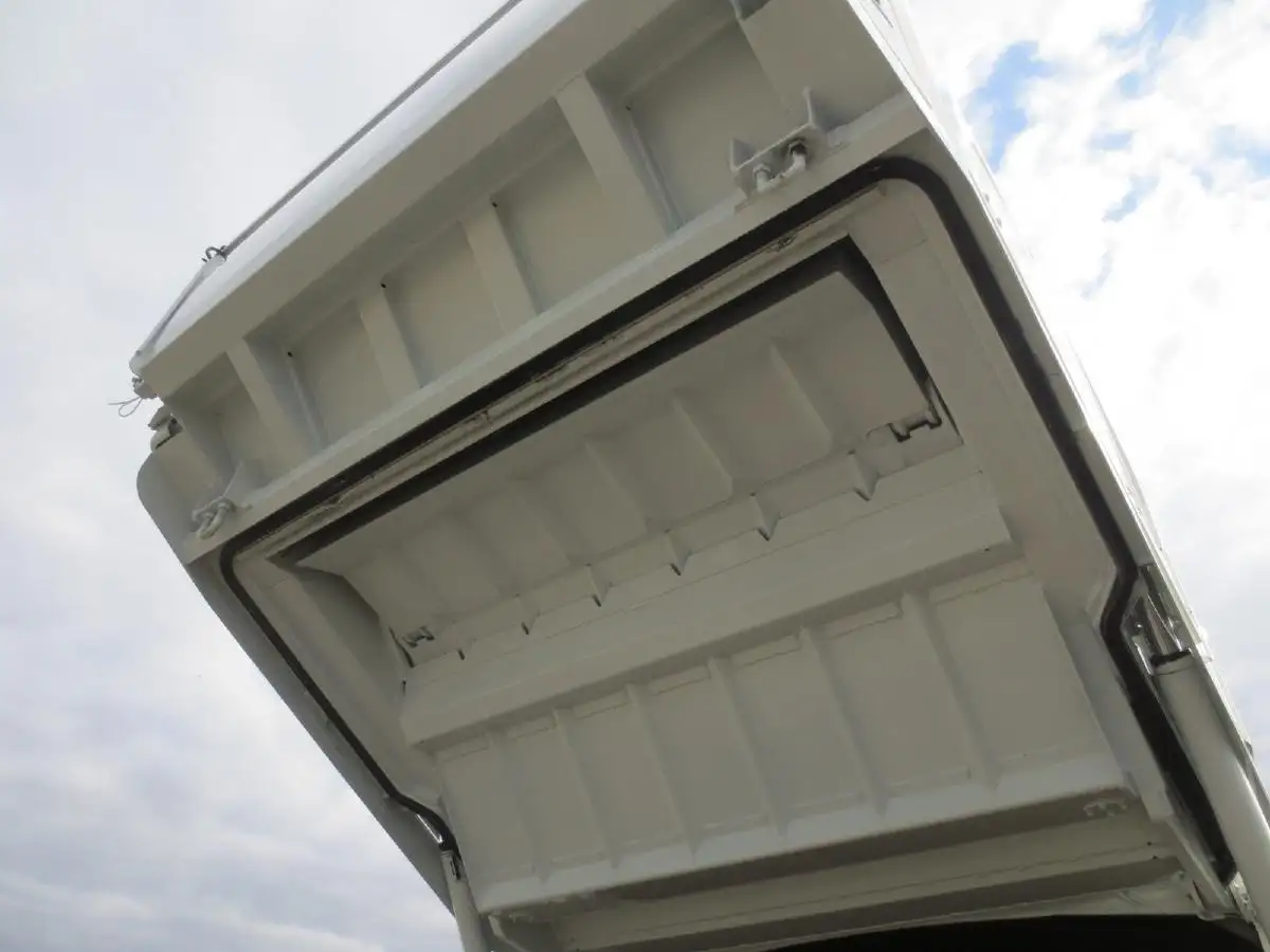 三菱 キャンター 小型 パッカー車 プレス式 2PG-FEB90の中古トラック画像15