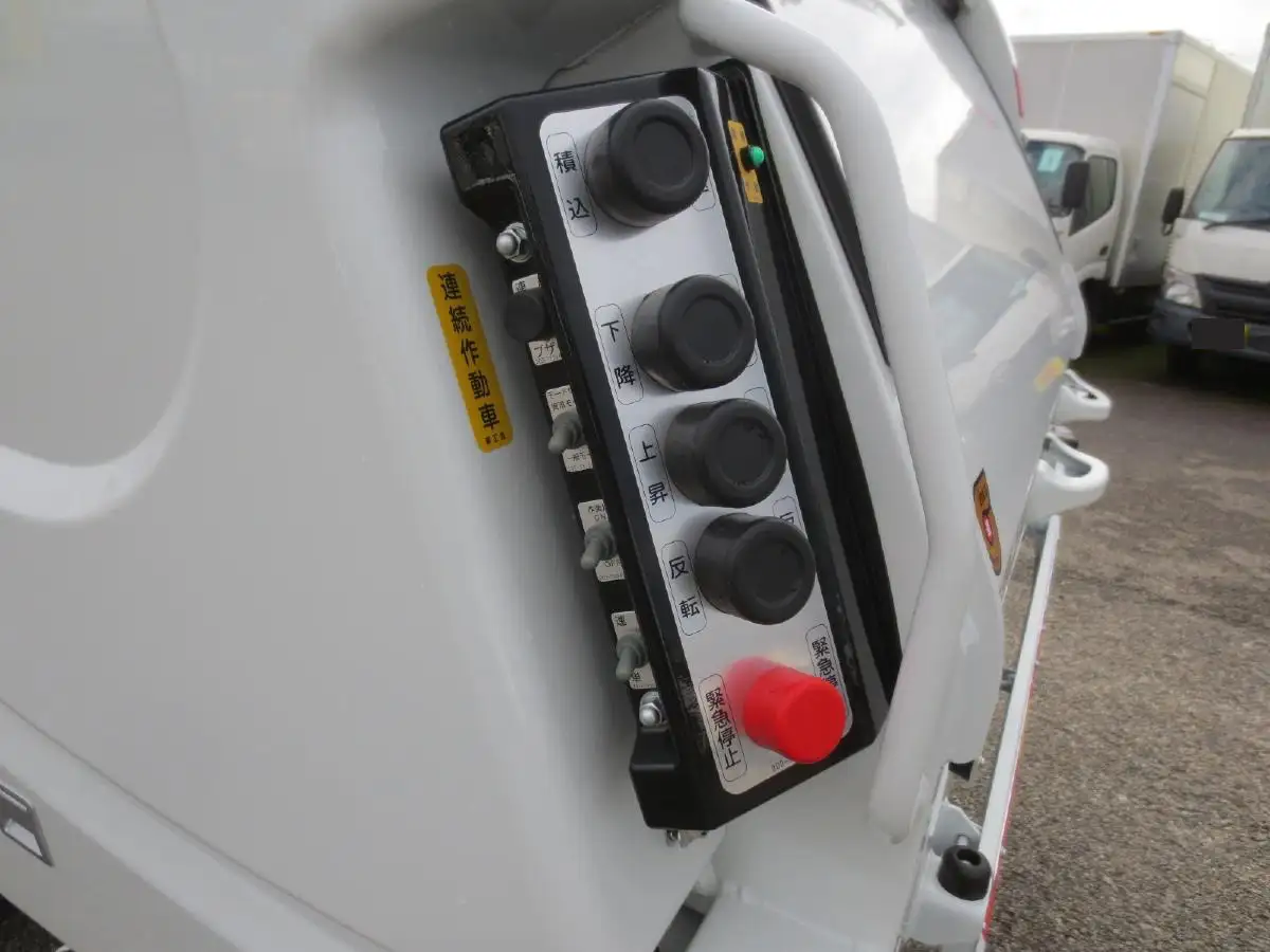 三菱 キャンター 小型 パッカー車 プレス式 2PG-FEB90の中古トラック画像14