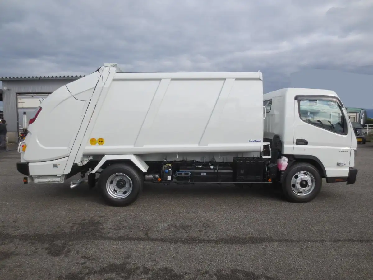 三菱 キャンター 小型 パッカー車 プレス式 2PG-FEB90の中古トラック画像4
