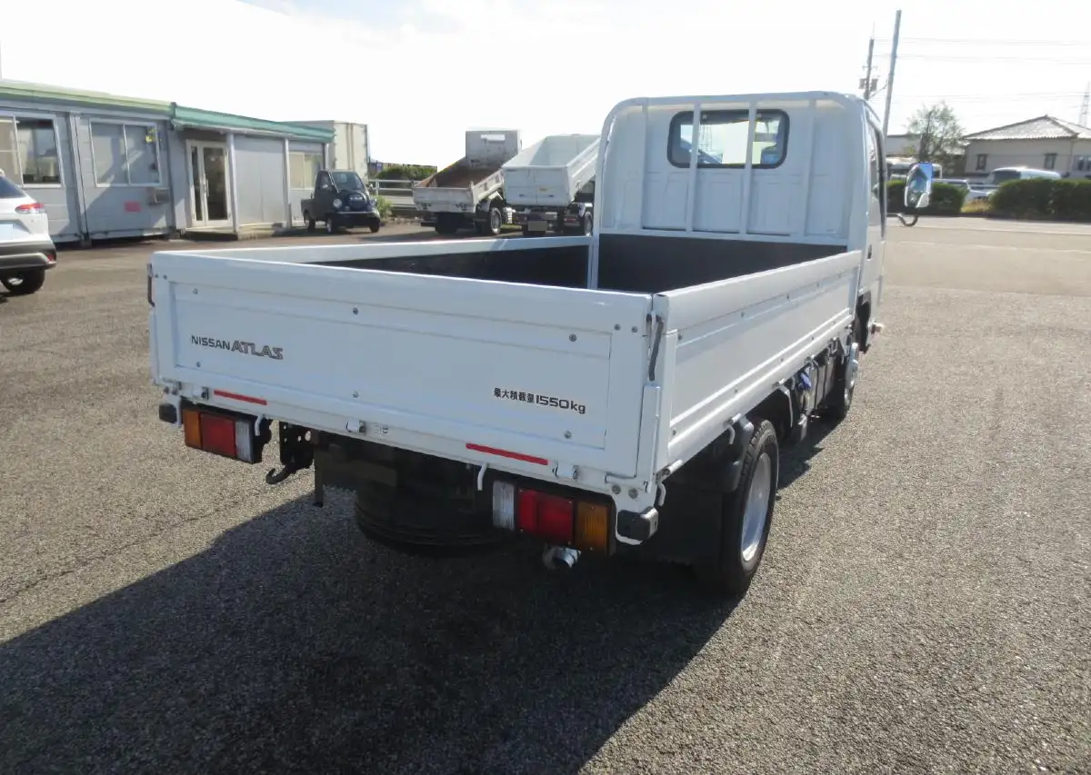 日産 アトラス 小型 平ボディ 2RG-AHR88A R2の中古トラック画像5