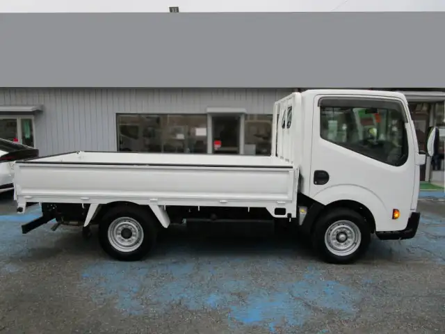 日産 アトラス 小型 平ボディ 床鉄板 CBF-SQ2F24の中古トラック画像2