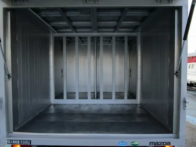 マツダ ボンゴ 小型 アルミバン ボトルカー サイドドアの中古トラック画像9
