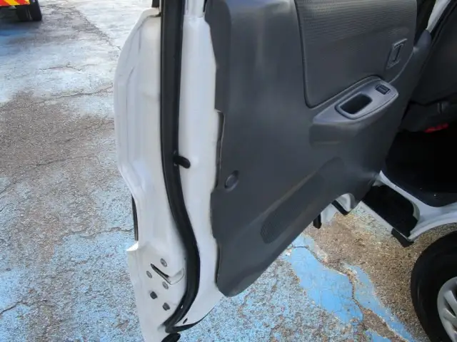 マツダ ボンゴ 小型 アルミバン ボトルカー サイドドアの中古トラック画像16