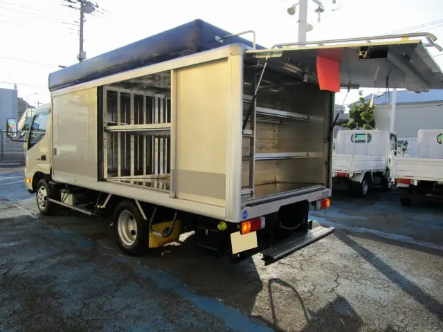日野 デュトロ 小型 アルミバン ボトルカー サイドドアの中古トラック画像5