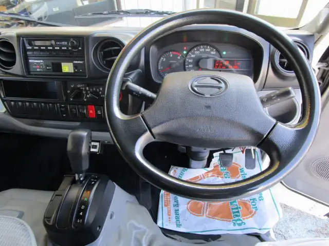 日野 デュトロ 小型 アルミバン ボトルカー サイドドアの中古トラック画像13