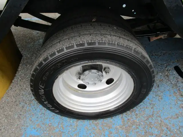 いすゞ エルフ 小型 アルミバン ボトルカー サイドドアの中古トラック画像20