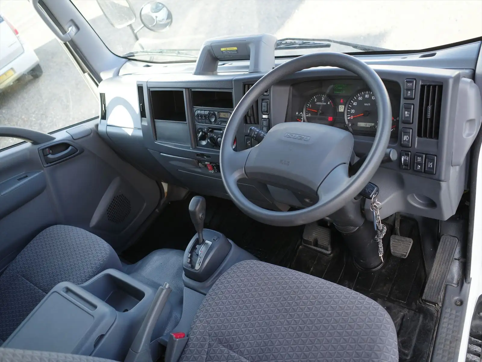 いすゞ エルフ 小型 アルミバン サイドドア 2RG-NLR88ANの中古トラック画像12